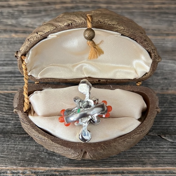 🌸Beautiful Whimsical Ring - Picture 5 of 10